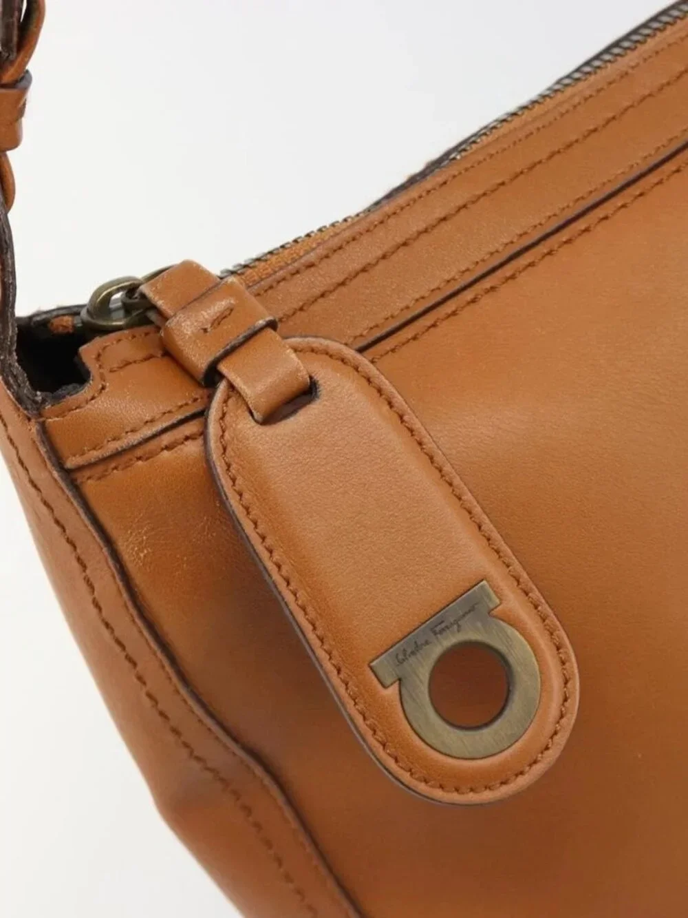 Salvatore Ferragamo Shoulder Bag Leather Brown Auth 186806A